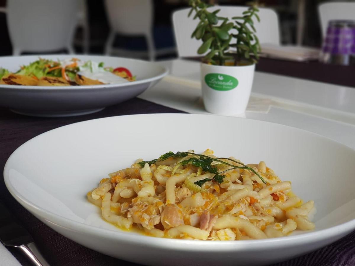 Locanda Dei Buoni E Cattivi Cagliari Ngoại thất bức ảnh