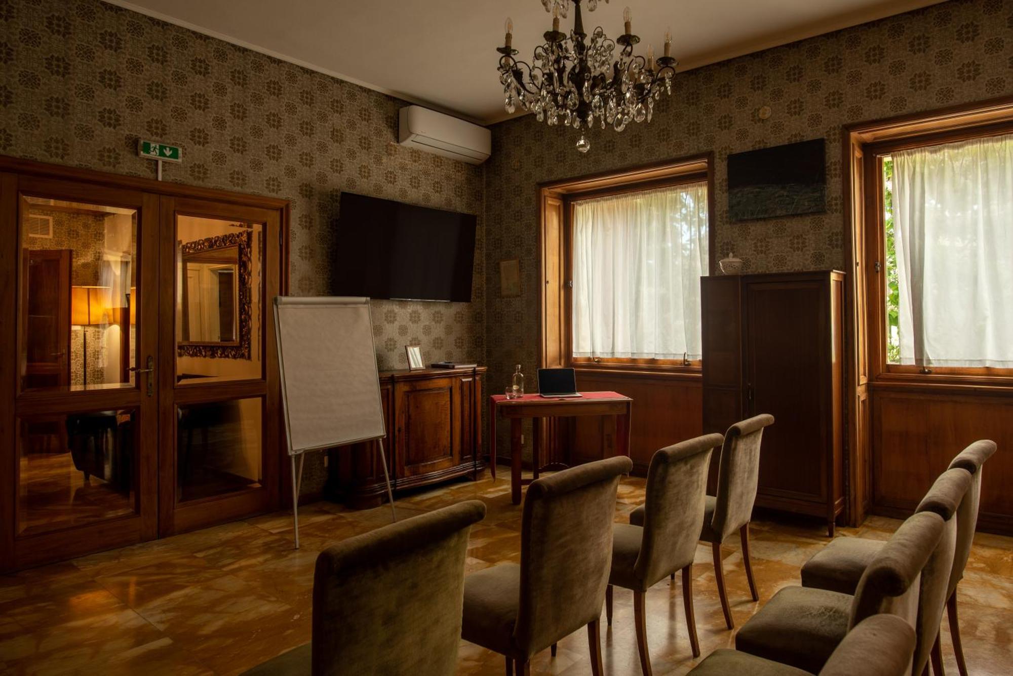 Locanda Dei Buoni E Cattivi Cagliari Ngoại thất bức ảnh