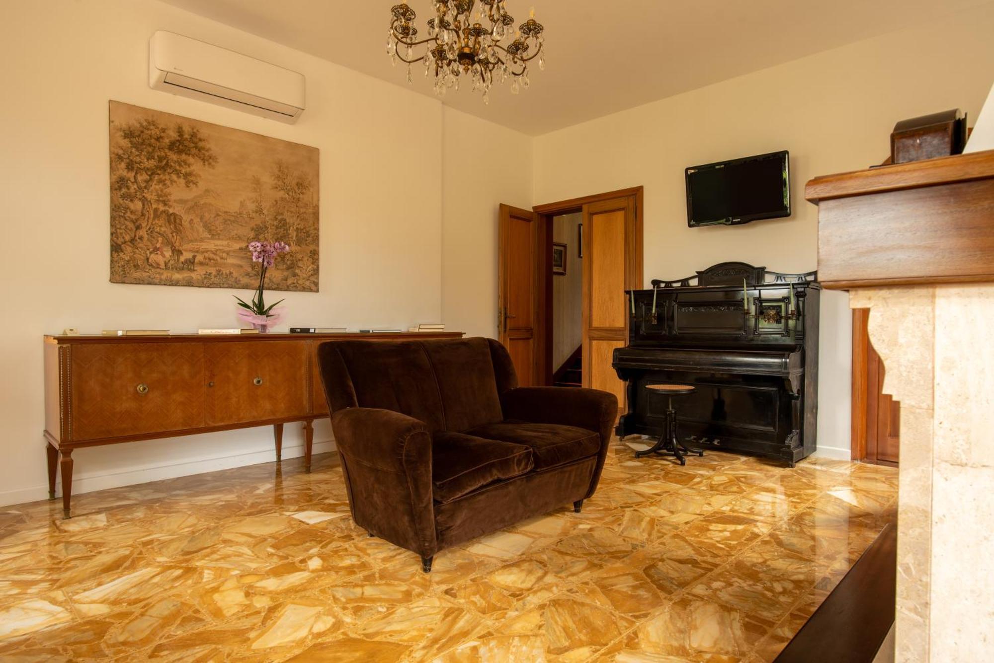 Locanda Dei Buoni E Cattivi Cagliari Ngoại thất bức ảnh