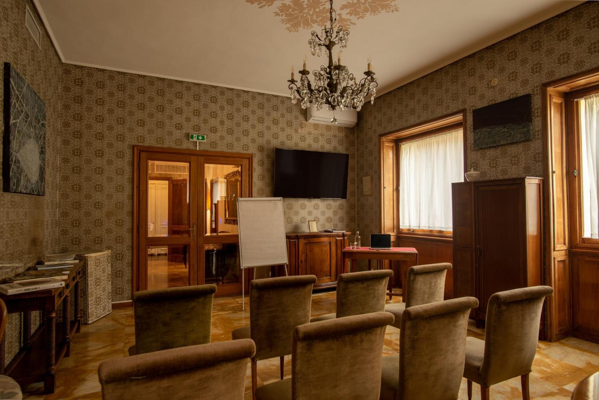 Locanda Dei Buoni E Cattivi Cagliari Ngoại thất bức ảnh