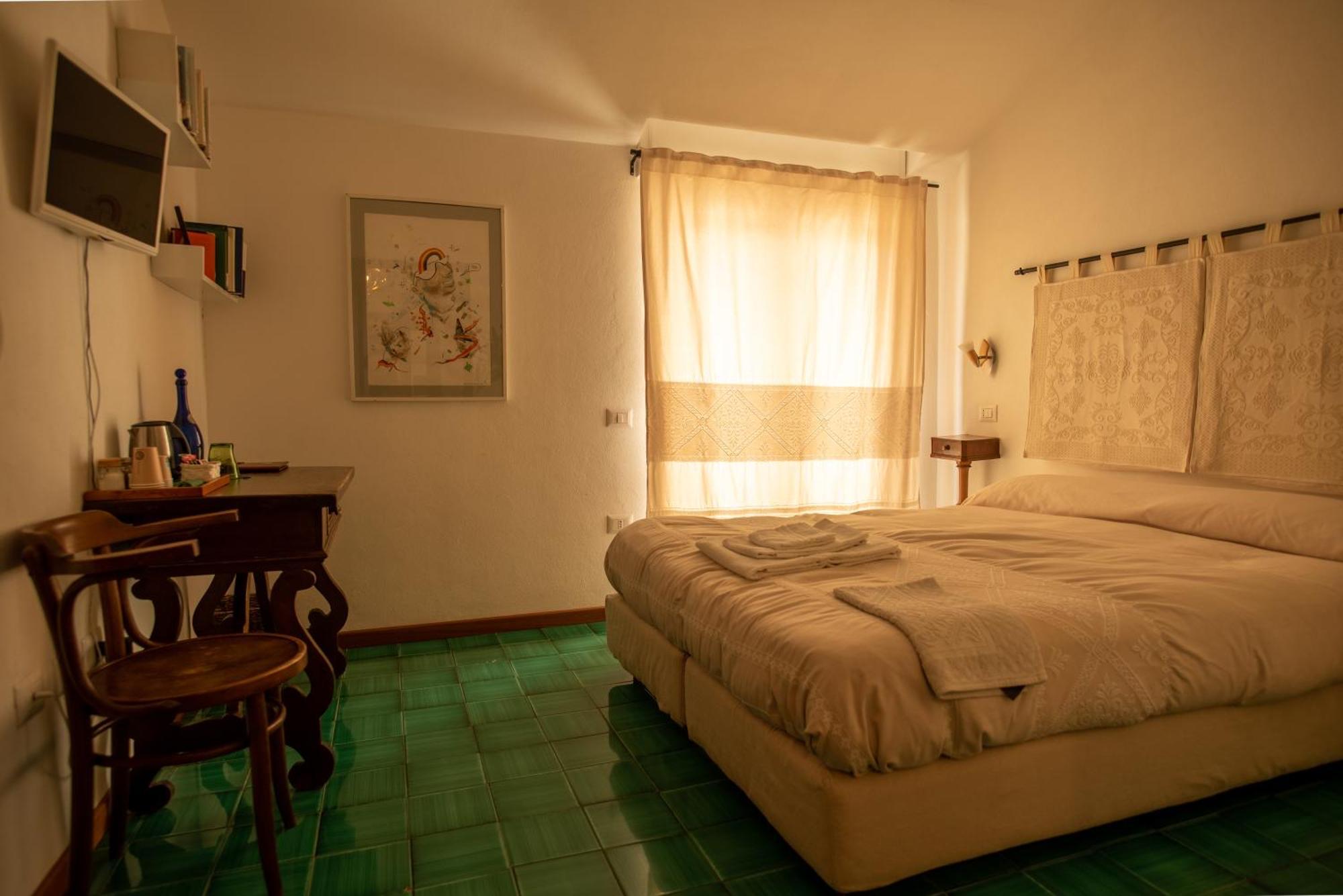 Locanda Dei Buoni E Cattivi Cagliari Ngoại thất bức ảnh