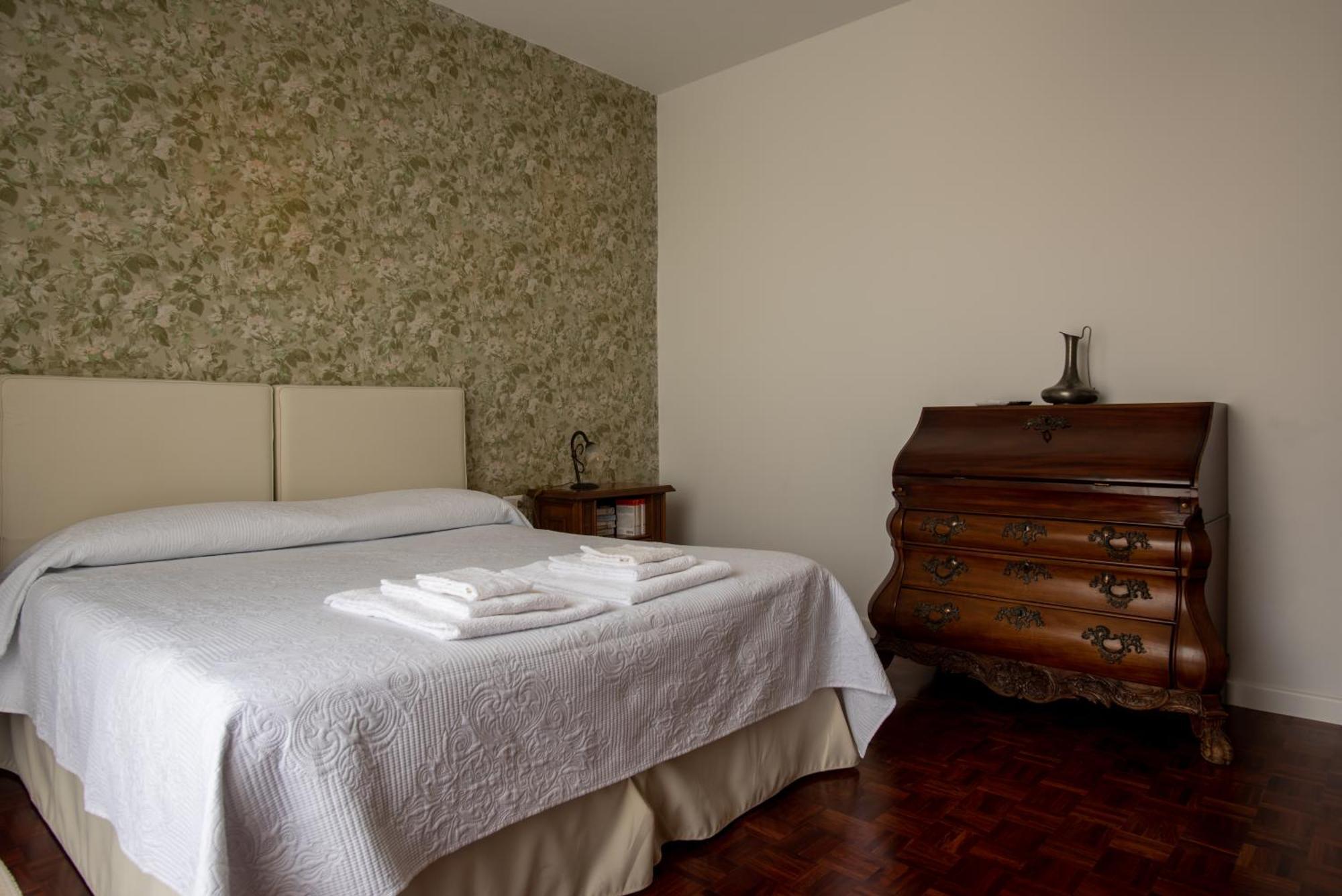 Locanda Dei Buoni E Cattivi Cagliari Ngoại thất bức ảnh