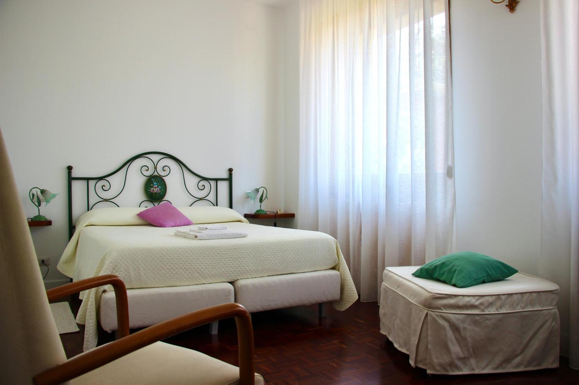 Locanda Dei Buoni E Cattivi Cagliari Ngoại thất bức ảnh