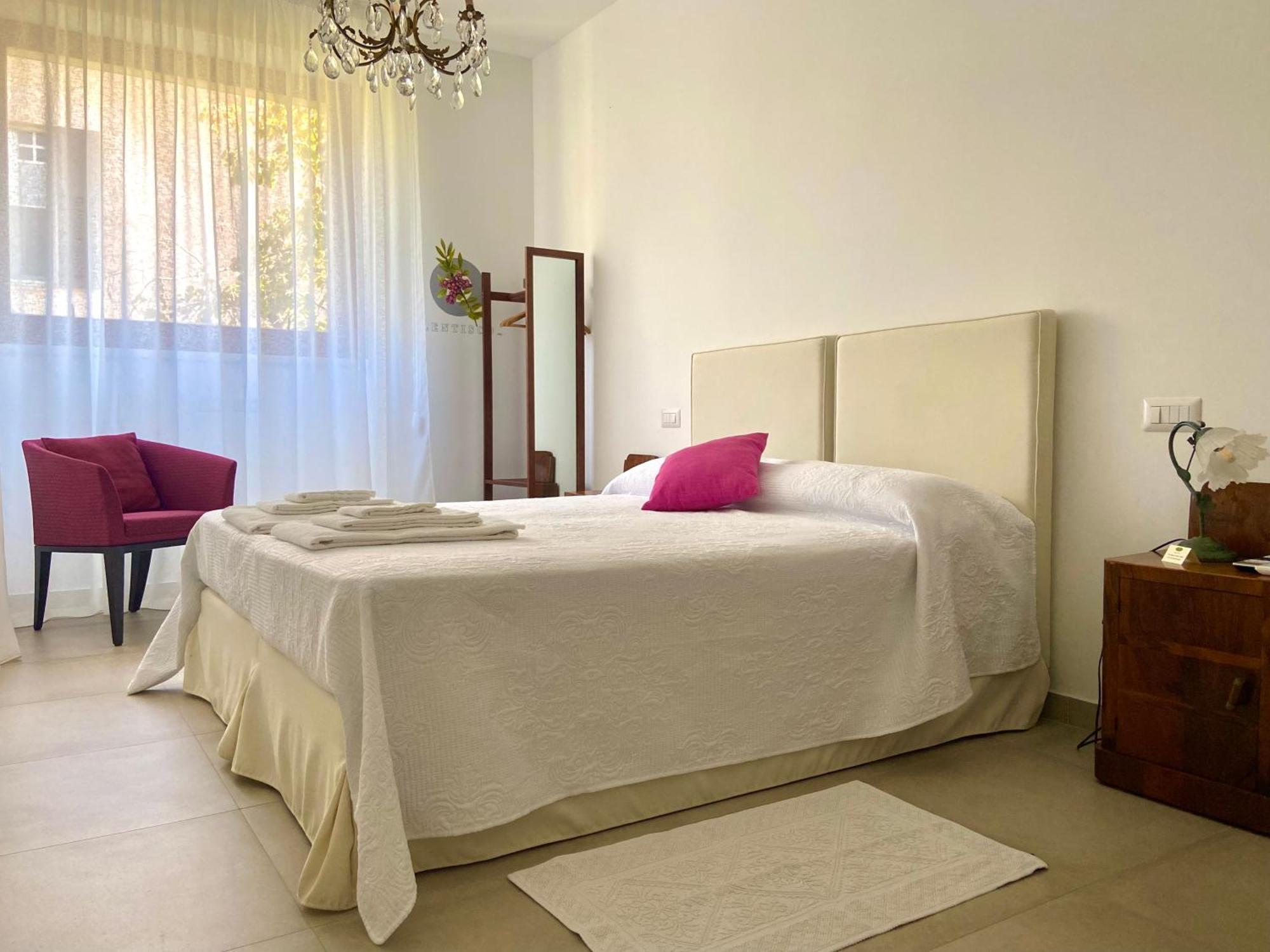 Locanda Dei Buoni E Cattivi Cagliari Ngoại thất bức ảnh