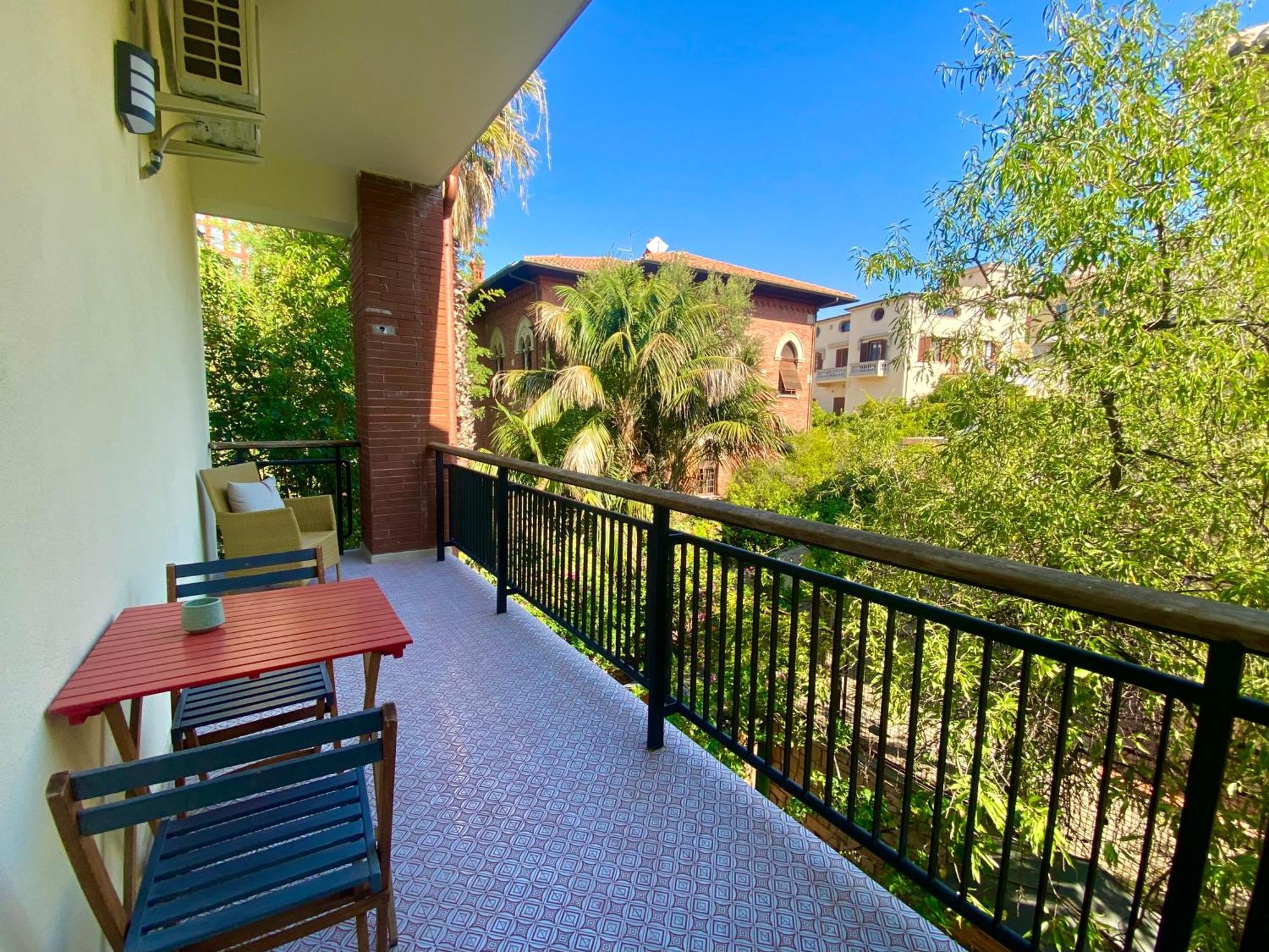 Locanda Dei Buoni E Cattivi Cagliari Ngoại thất bức ảnh